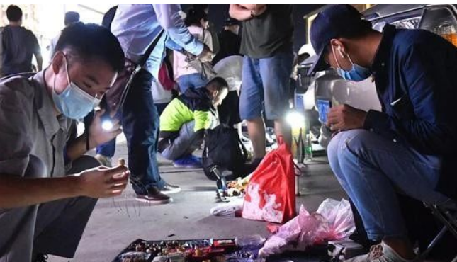 抖音低价鬼市半无人直播带货,不露脸月赚10W+插图2 抖音低价鬼市半无人直播带货,不露脸月赚10W+插图2